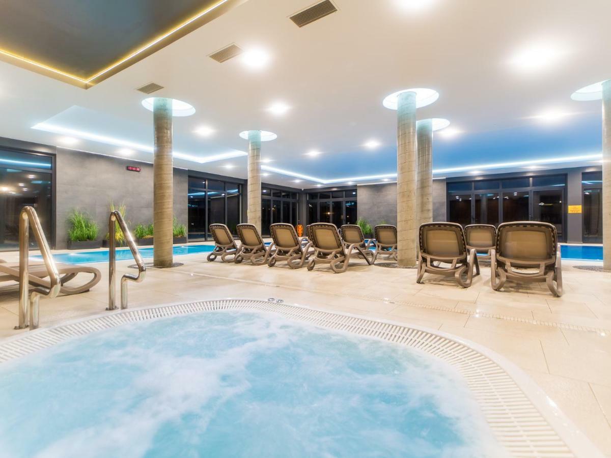 Lux Apartment Kolobrzeg Polanki Park Buitenkant foto